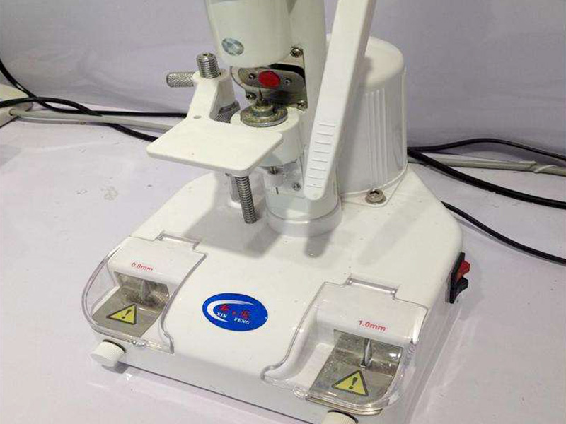 鏡片鉆孔機(jī)怎么用？具體流程分享！